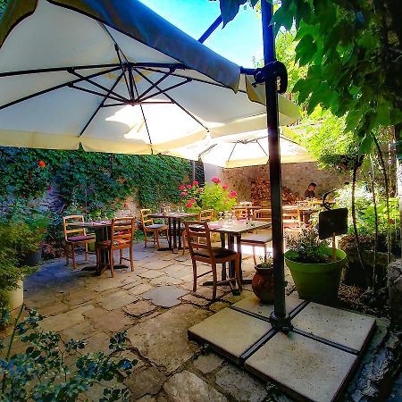 Les Tables De La Fontaine 호텔 Florac 외부 사진